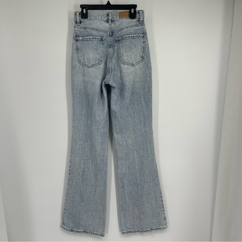 PacSun High Rise Bootcut Jeans Clean Girl Y2K Streetwear 90s Revival Indie-Chic